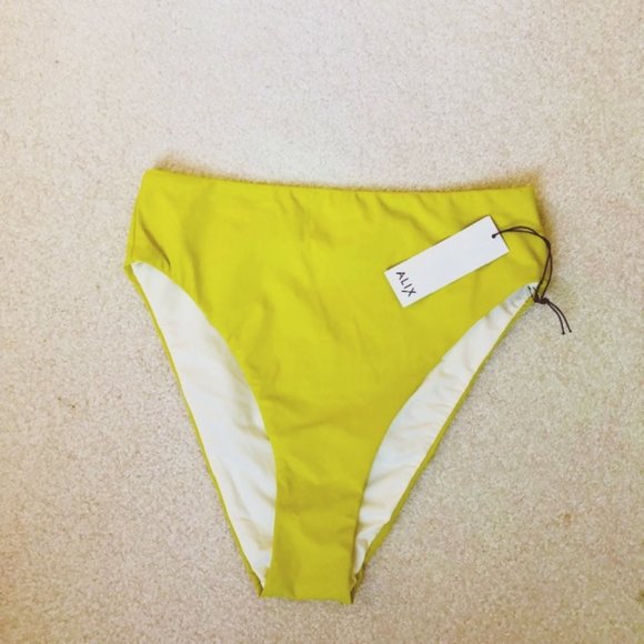 Bikini Bottom, NWT - Picture 9 of 13